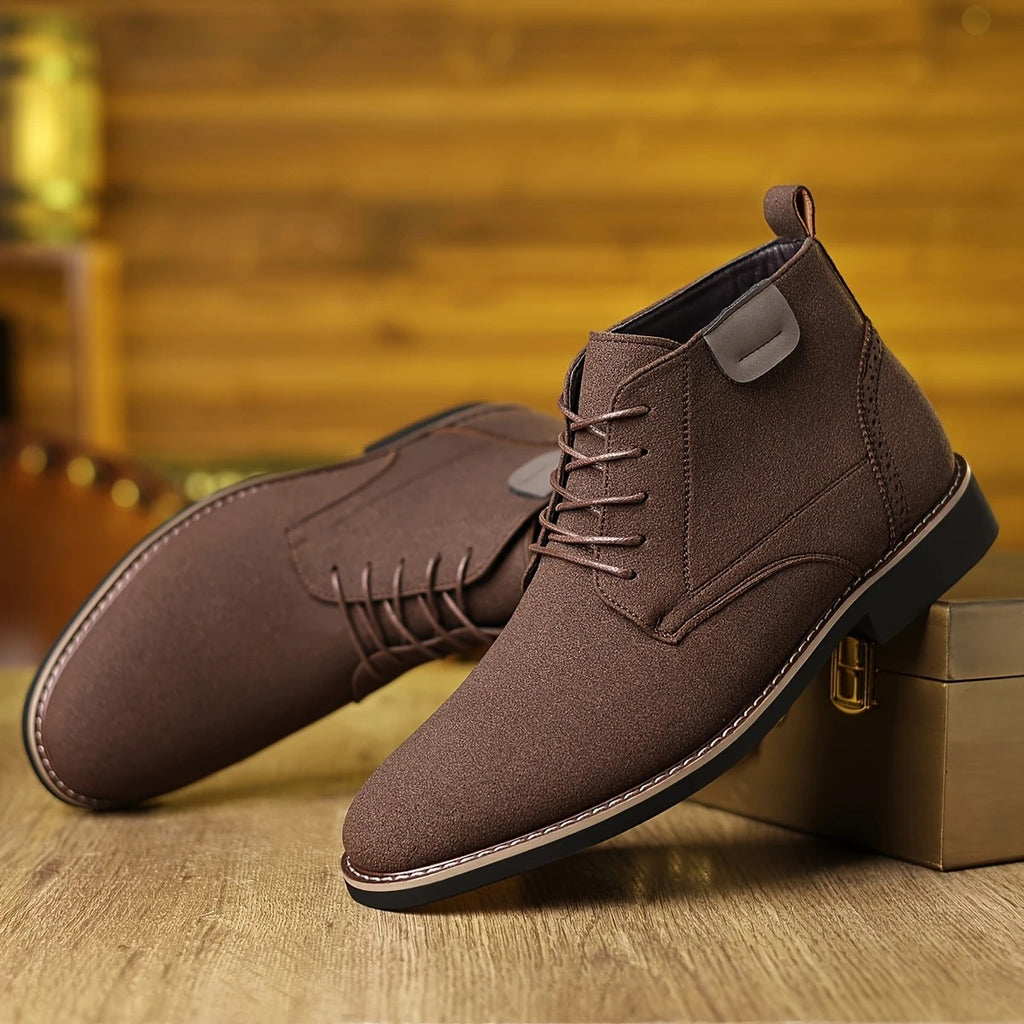 Men's Matte Leather Lace-Up Desert Boots – product photo